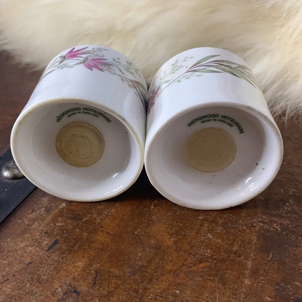 Wedgewood Hotelware White/Pink Flowers Salt And Pepper Shakers